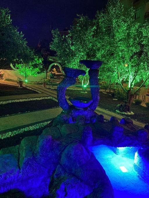 Side Leon Otel エクステリア 写真