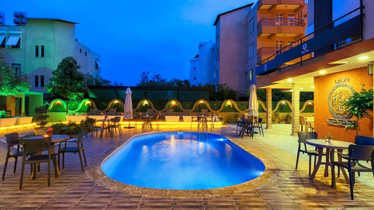 Side Leon Otel エクステリア 写真